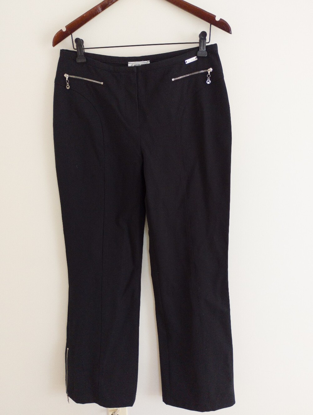 St. John Sport Marie Gray Black Stretch Zip Hem Ankle Pants Size 8 High Rise